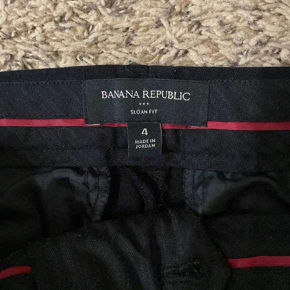New without tags Banana Republic Sloan Fit black trouser size 4. - Picture 3 of 4